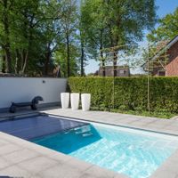 Schwimmbecken von RivieraPool - Carsten Päsler - Pools & Wellness im Emsland